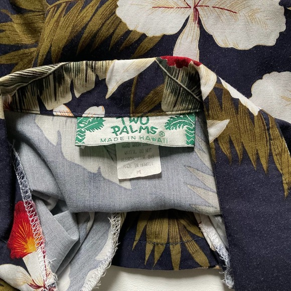 Two Palms - Floral Tropical Top Size M - Picture 3 of 4